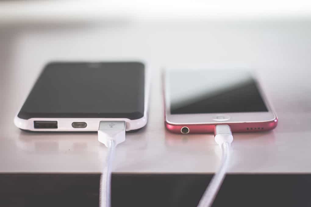 phones-charging